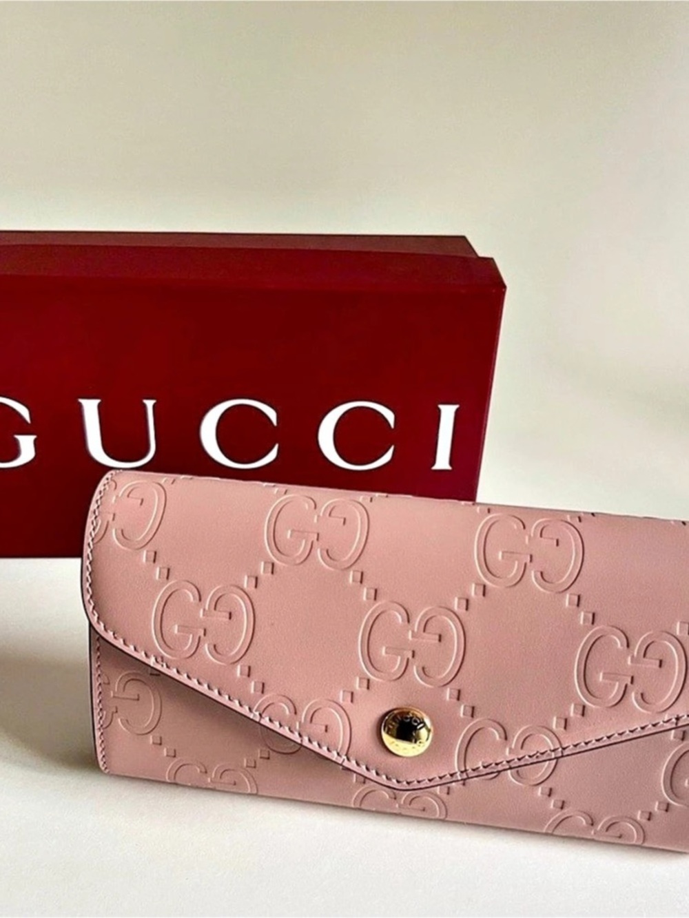 Gucci GG Embossed Continental Wallet Pink